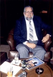 Jay Miner, Paris, 9 February 1990. Photo by Cloanto, licensed CC BY 4.0. Source: amigaforever.com/news-events/19900209-jm-interview/