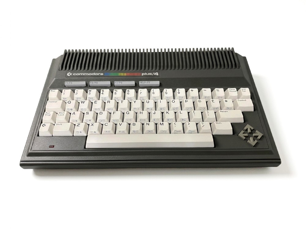 Commodore Plus 4 Front