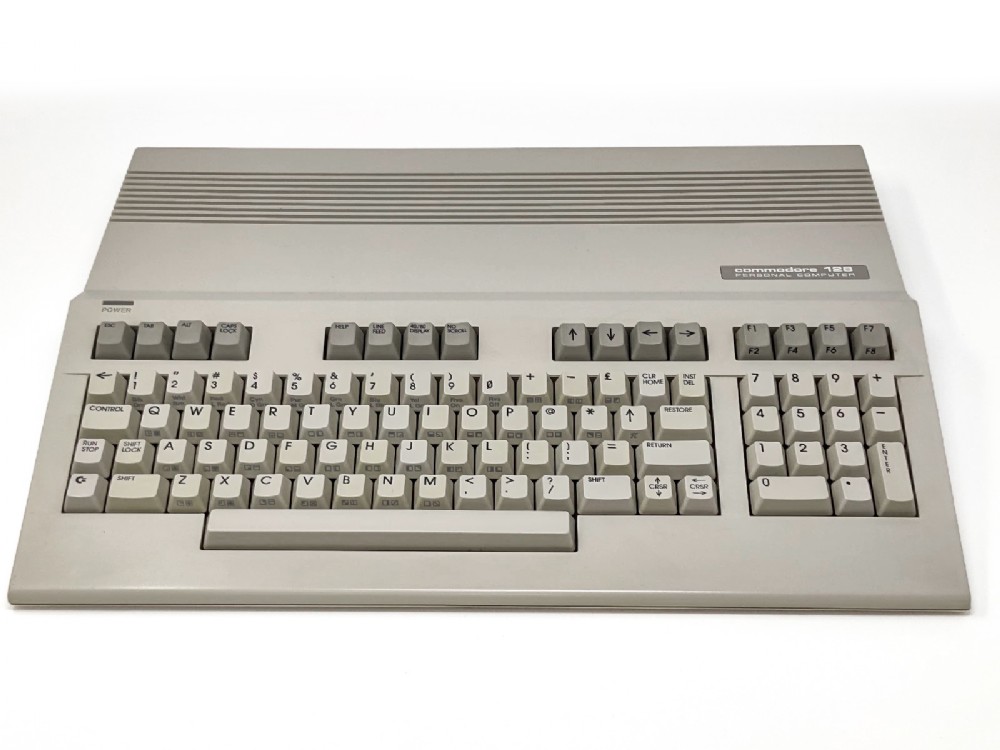 Commodore 128 - Top